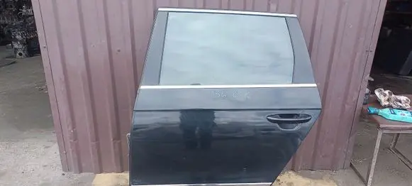 Volkswagen PASSAT B6 Rear door 