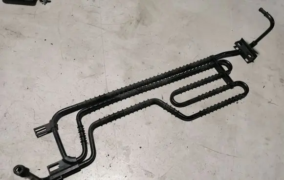 Mercedes-Benz C W204 Power steering radiator A2044601524