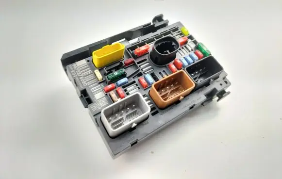 Fiat Scudo Fuse module 9675878080