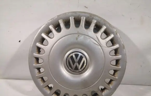 Volkswagen Transporter - Caravelle T4 R15 wheel hub/cap/trim 7D0601147A