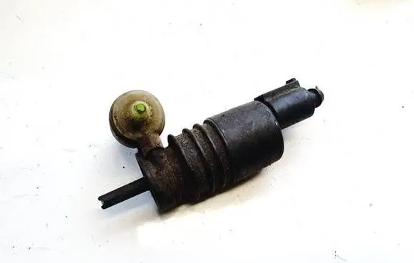 Audi A4 S4 B5 8D Windscreen/windshield washer pump 1j0973722
