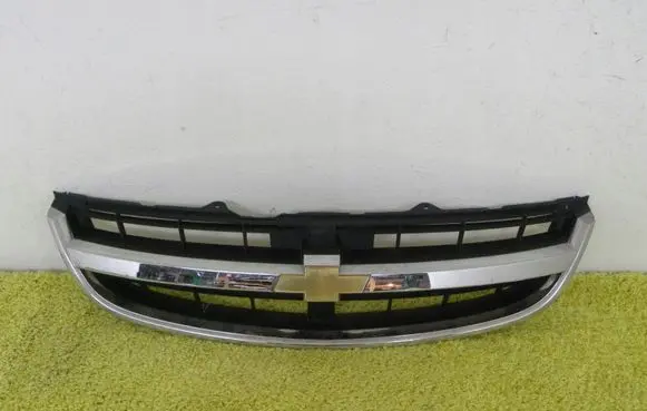 Chevrolet Epica Front bumper upper radiator grill 96635474