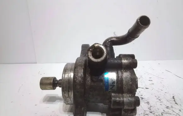 Nissan Primera Power steering pump 5M321 37091166