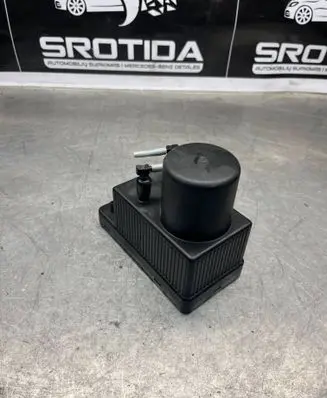 Mercedes-Benz C W203 Central locking vacuum pump 2038000048 0132006365