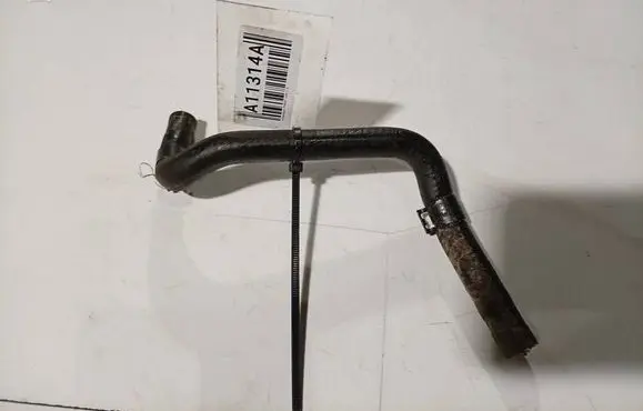 Volkswagen PASSAT B6 Engine coolant pipe/hose 
