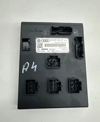 Audi A4 S4 B8 8K Comfort/convenience module 8K0907063DF F005V01209