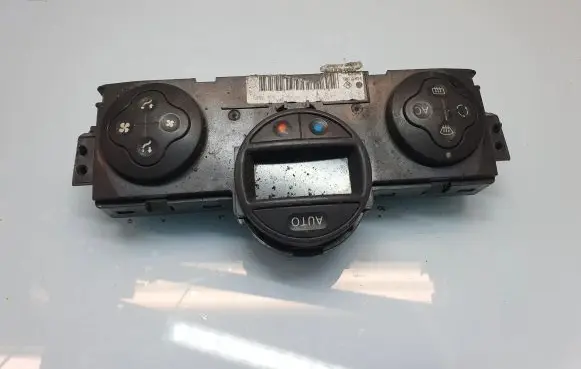Renault Megane II Climate control unit