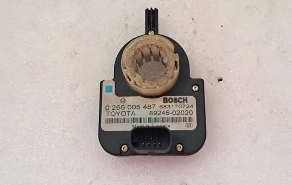 Toyota Avensis T250 Steering angle sensor 0265005487 8924502020 683170724