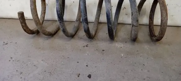 Ford Mondeo MK IV Rear coil spring