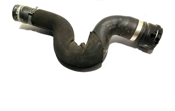 Audi A8 S8 D4 4H Engine coolant pipe/hose 4H0121101F