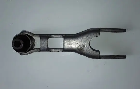 Volvo C30 Engine mounting bracket 31277572 31262183 31262164