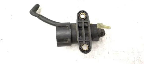 Ford Maverick Vacuum valve F63E9J459AA 5F27A