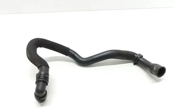 Mercedes-Benz C W203 Engine coolant pipe/hose