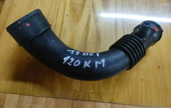 Renault Scenic II - Grand scenic II Turbo air intake inlet pipe/hose 8200201515A