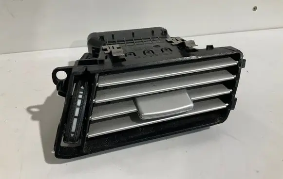 Mercedes-Benz E W212 Dash center air vent grill A2128300254 06822001