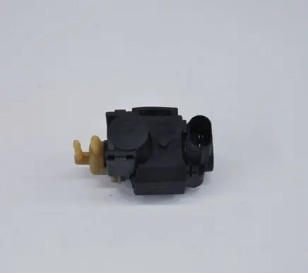 Audi Q7 4M Turbo solenoid valve 059906629F