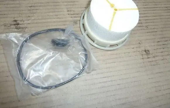 Toyota Land Cruiser (J200) Fuel filter N1332099