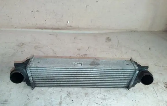 BMW 5 F10 F11 Intercooler radiator 7805629