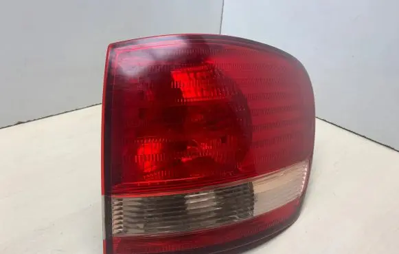 Toyota Avensis Verso Rear/tail lights w215w