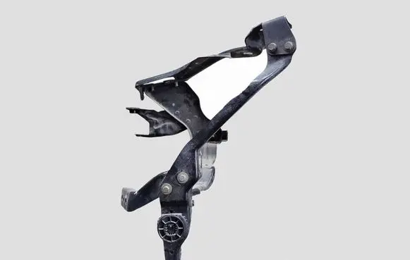Mercedes-Benz C W204 Headlight/headlamp mounting bracket A2046200191