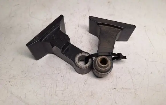 BMW 7 G11 G12 Front door upper hinge 7333061 7333059 41517420093