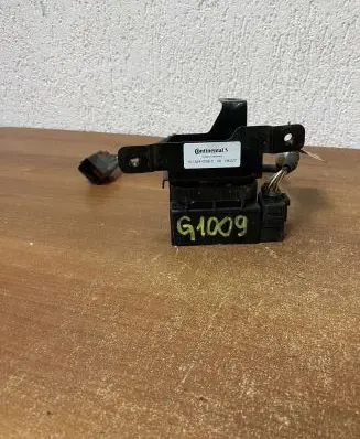 Volvo XC90 Air suspension control unit module (rear) 15152400563 G1009
