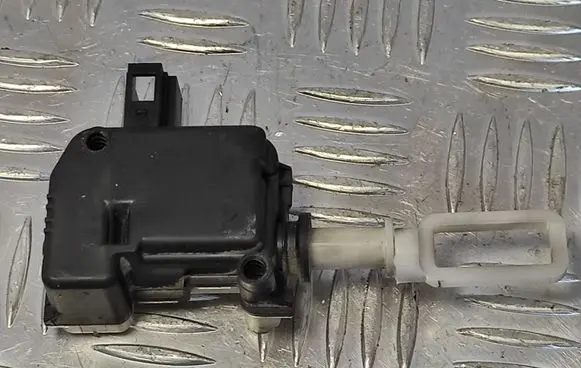 Jaguar X-Type Rear lock motor F00R2E0429