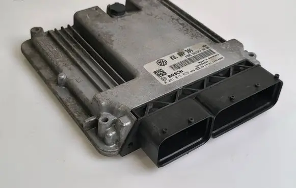 Volkswagen PASSAT B6 Engine control unit/module 03L907309 1039S30090 0281015029