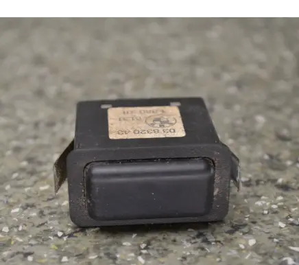 BMW 3 E30 Fog light switch 1380311