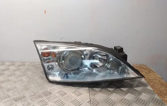 Ford Mondeo Mk III Headlight/headlamp 0301174272