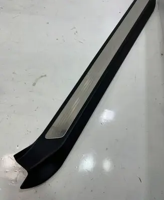 Mercedes-Benz E C207 W207 Front sill (body part) A2076800135 . W212 COUPE | 888.112.475K000041