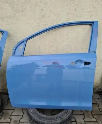 KIA Picanto Front door