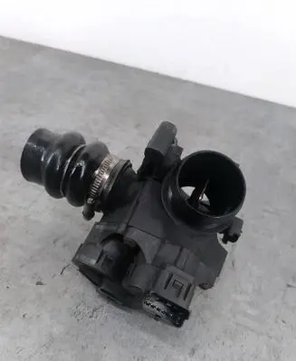 Citroen C4 I Throttle body valve 964983258025342946