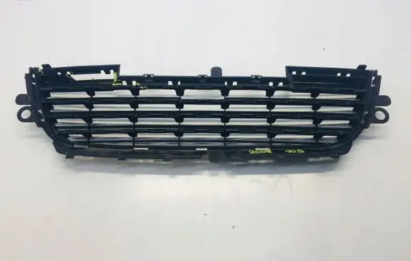 Peugeot 2008 I Front bumper lower grill