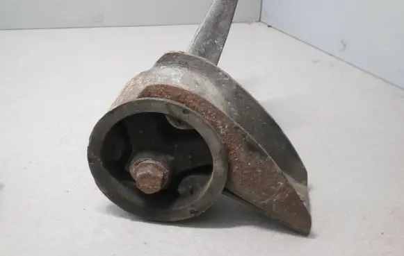Smart ForTwo I Gearbox mount 74274715