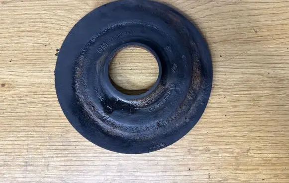 Opel Vivaro Rear coil spring rubber mount 91169252
