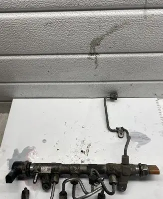 Volkswagen PASSAT B7 Fuel main line pipe 03L089N