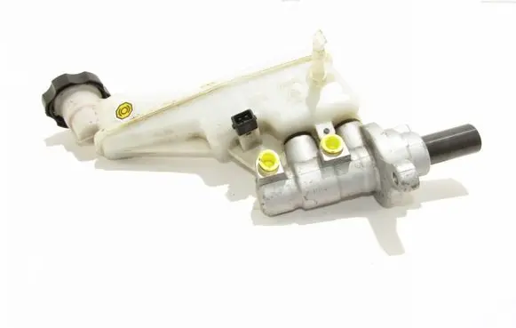 Hyundai i40 Master brake cylinder