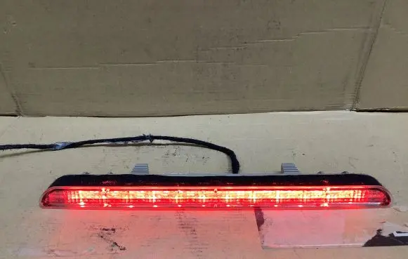 Peugeot 508 Third/center stoplight 9802805480