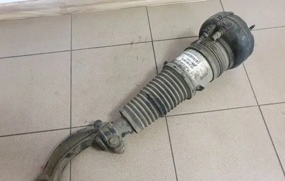 Audi A8 S8 D4 4H Front air suspension shock absorber 4H0616039AK
