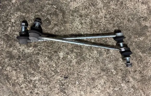 Toyota C-HR II Front anti-roll bar/stabilizer link DQWF