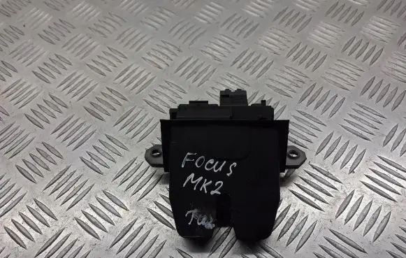 Ford Focus Tailgate exterior lock 8M51-R442A66-AC