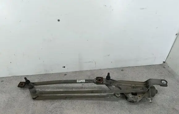 Ford Focus Front wiper linkage 