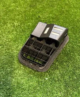KIA Niro Quarter panel pressure vent 97520AT000