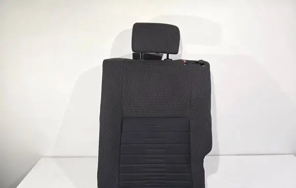 Toyota Auris E180 Rear seat 