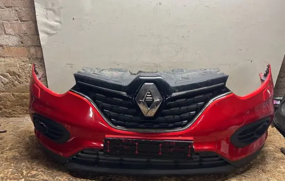 Renault Kadjar Front bumper 620221936R
