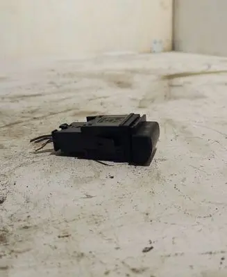 Seat Ibiza II (6k) Windscreen/window heater switch 6L1959621