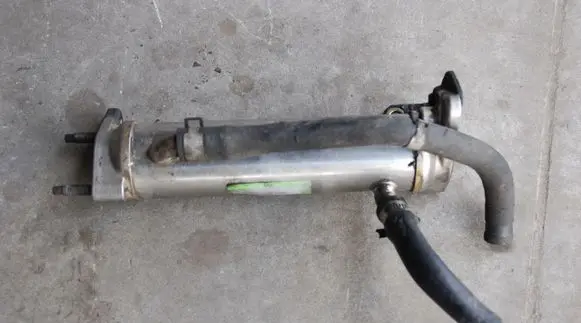 Renault Master II EGR valve cooler 14735DB100