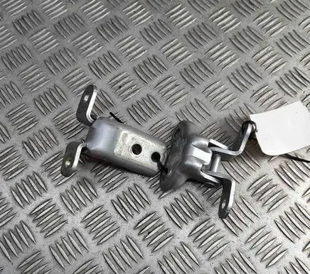Toyota Yaris Cross Front door hinges set 6873002050 6871002060