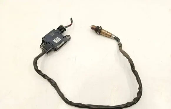 BMW 2 F46 Lambda probe sensor 8596295 0281008472